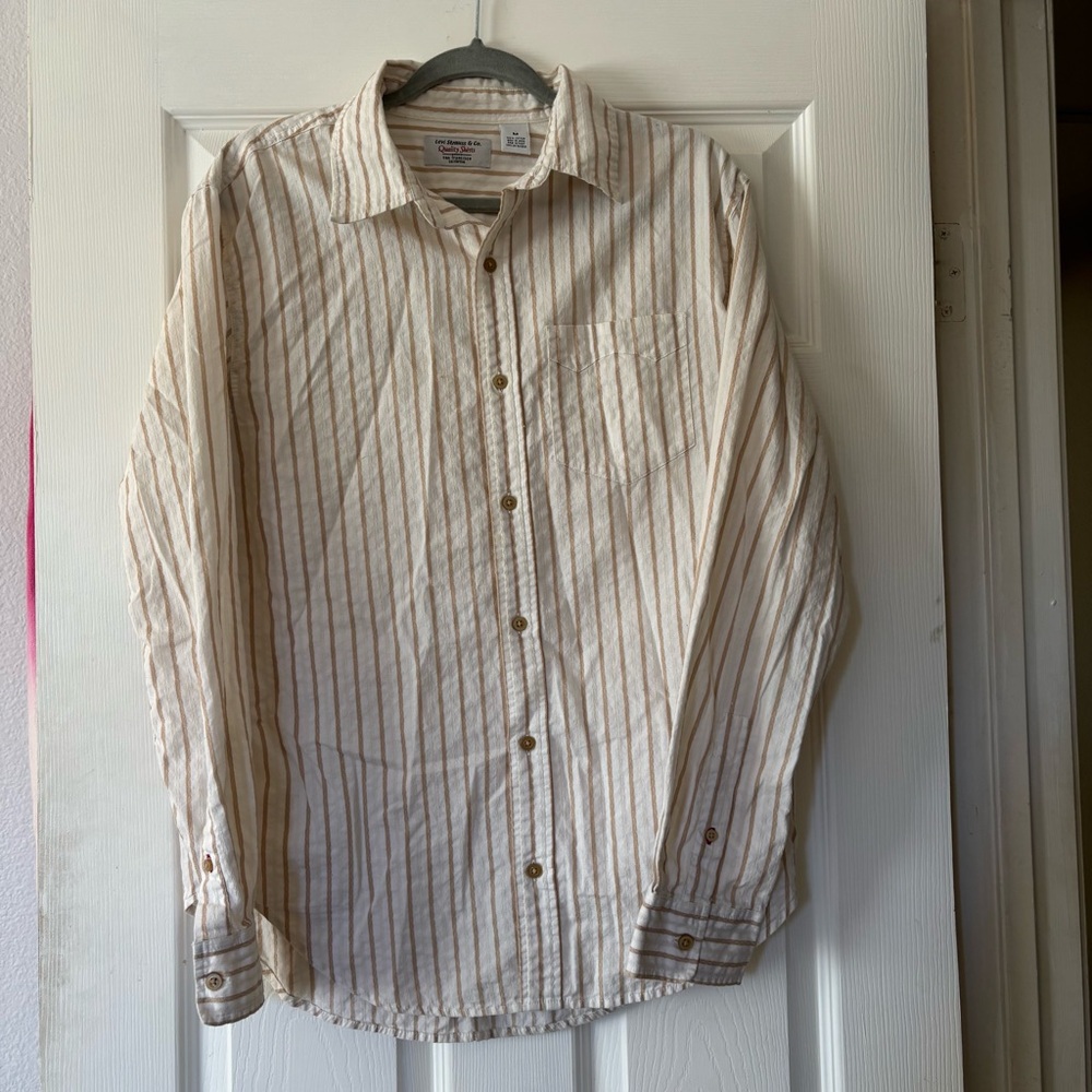 Levi's Beige Striped Casual Button-Down Shirt